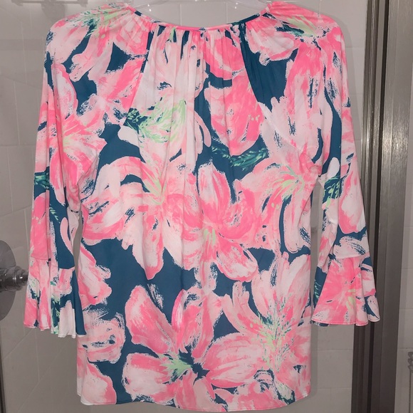 Lilly Pulitzer Willa Flounce Sleeve Top. - Picture 2 of 2